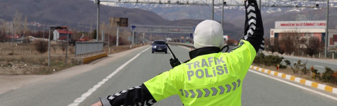 Yeni trafik cezaları yürürlükte