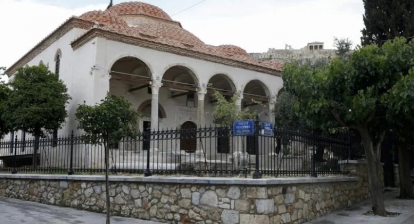 Yunanistan’da mescit krizi: Ruhsatsız olanlar kapatılacak