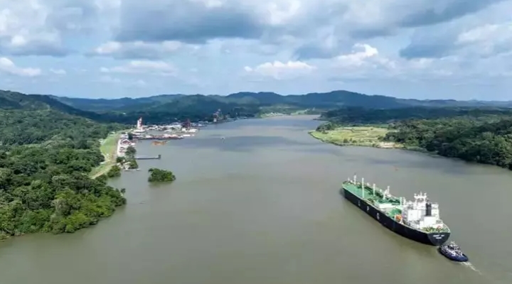 Panama açıklarında göçmenleri taşıyan 2 tekne battı: 3 ölü