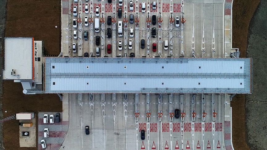 Köprü ve otoyollarda HGS kullanımı 585 milyonun üzerine çıktı