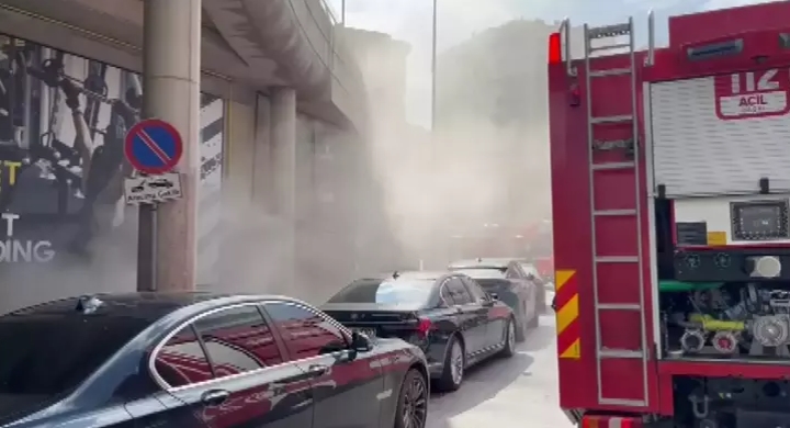 Üsküdar'da spor salonunda çıkan yangın söndürüldü