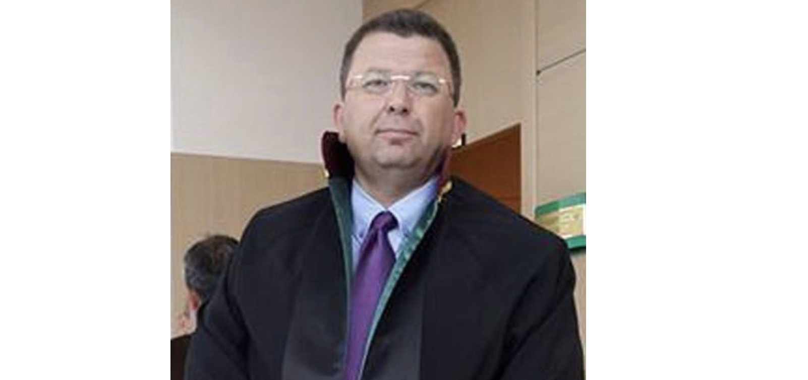 ADALETİN SESİNDEN GÖNÜLLERİN TİTREŞİMİNE: AVUKAT TARCAN ÜLÜK VE 432 HZ DEVRİMİ