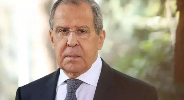 Rusya Dışişleri Bakanı Lavrov: İran'a istihbarat değil askeri ürün veriyoruz