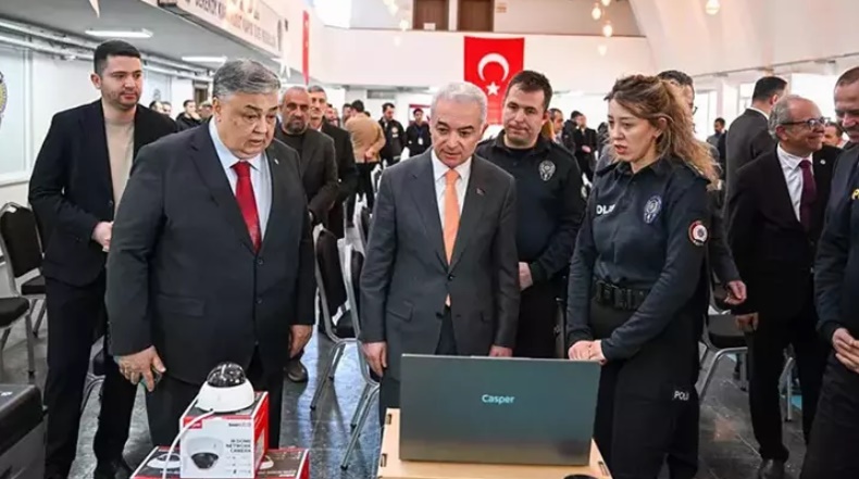 ‘Türkiye-Bulgaristan’ iş birliğiyle temin edilen elektronik malzemeler, Dereköy'de teslim alındı