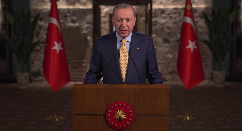 Cumhurbaşkanı Erdoğan: Türkiye emin ellerde, hedeflerine kararlılıkla ilerliyor