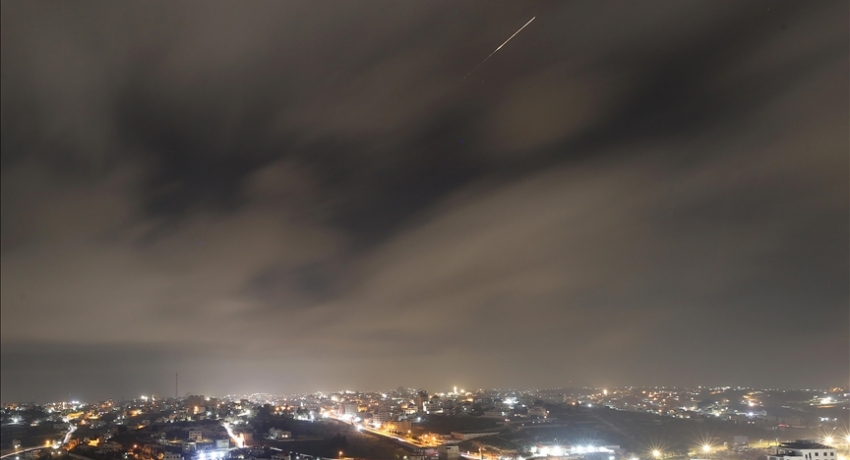 İsrail ordusu, İran'dan füze saldırısı yapıldığını duyurdu