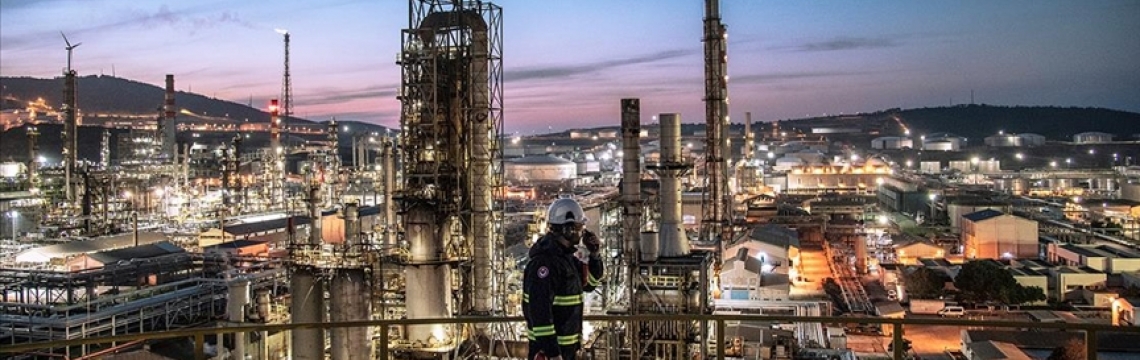 Türkiye zorunlu petrol stoklarını piyasaya açıyor