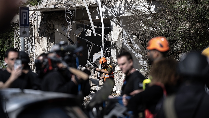 İran'ın 8 saatlik aranın ardından yaptığı yeni füze misillemesi İsrail’in güney bölgelerini hedef aldı
