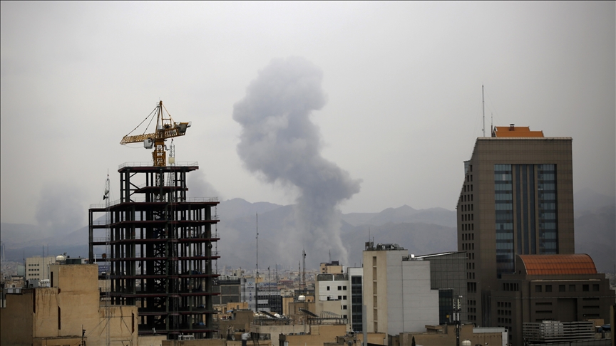 İsrail ordusu, İran'ın Tahran, Şiraz ve Tebriz kentlerine yeni saldırı başlattığını duyurdu