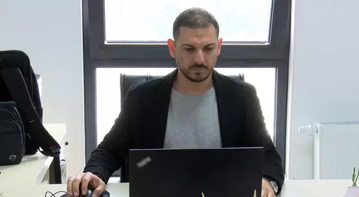 Prof. Dr. Anlı: Çocukların ebeveynleri teknolojik cihazlar değil, aile bireyleridir