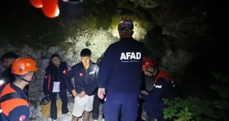 Şelale bölgesinde kaybolan 4 genç sağ bulundu