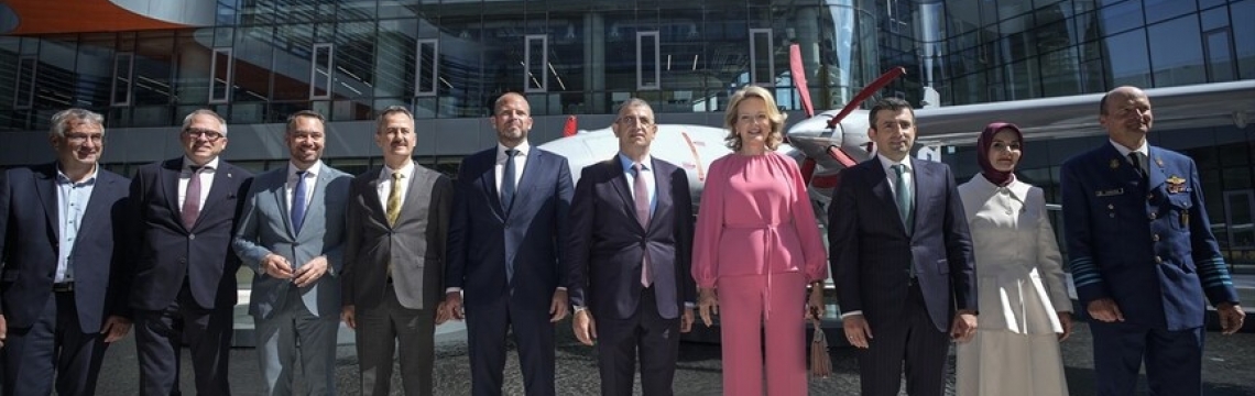 Belçika Kraliçesi Mathilde, Baykar'ı ziyaret etti