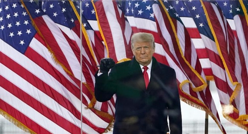 Trump, hava koşulları nedeniyle kabinesiyle Camp David’e yapacağı geziyi erteledi
