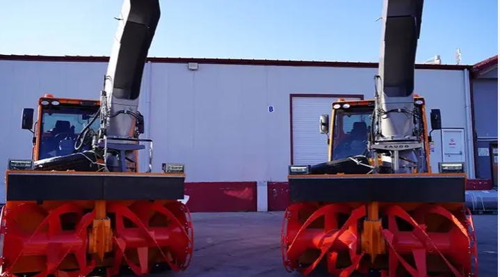 Göç İdaresi Başkanlığı'ndan hudutlara 9 adet kar üfleme aracı