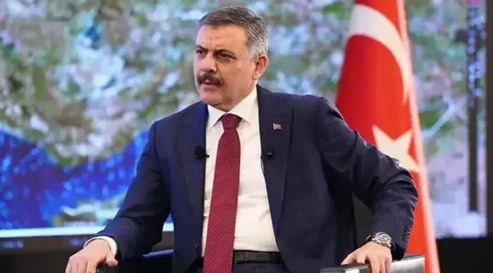 Bakan Çiftçi, YKS nedeniyle meydanlarda dev ekran kurulmaması talimatı verdi