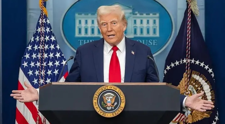 Trump: İran, ben gelene kadar 47 yıl boyunca paçayı kurtardı