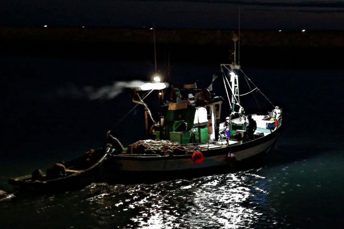 Karadeniz'de Türk bayraklı balıkçı teknesine saldırı: 1 ölü, 4 yaralı
