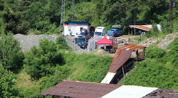 Kapatılan maden ocağında mahsur kalan işçiye ulaşma çalışmaları devam ediyor
