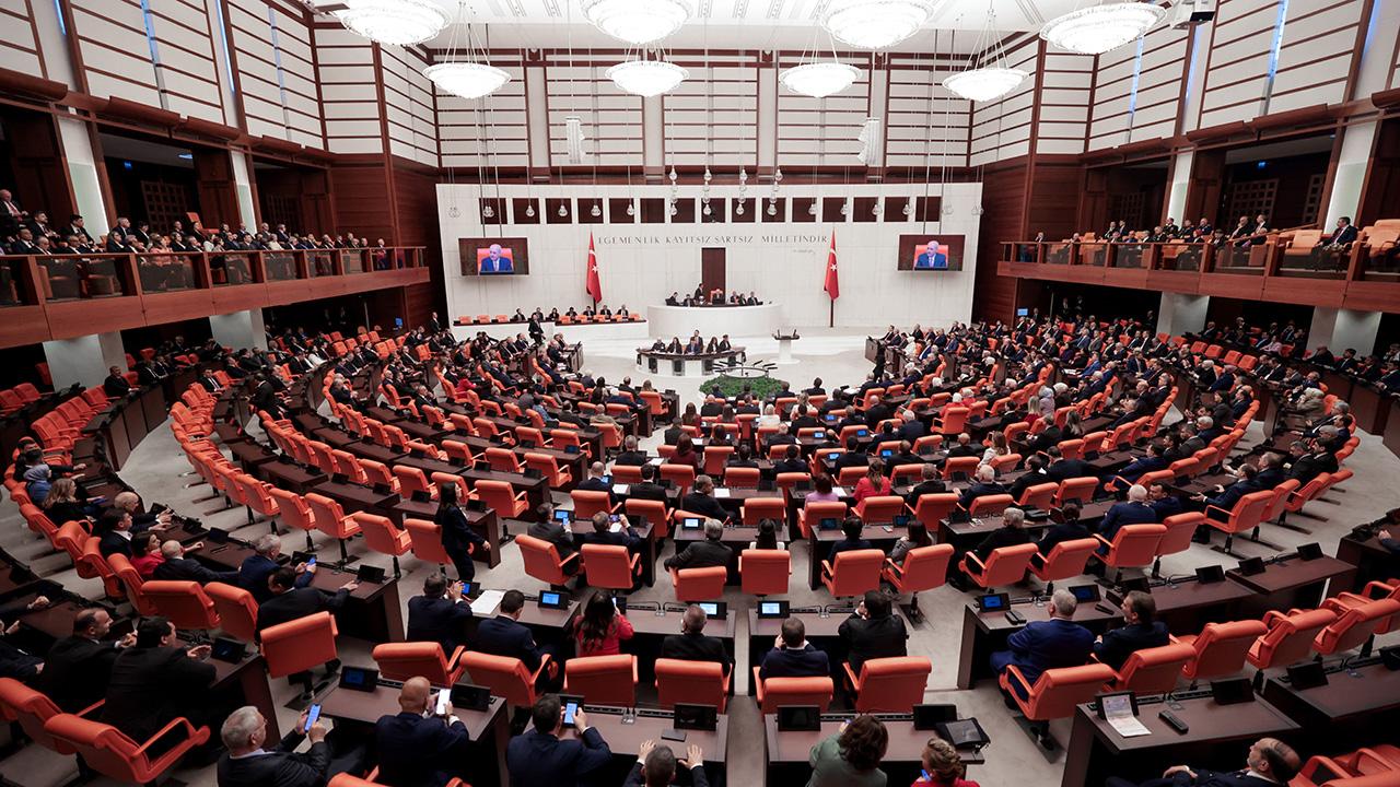 Emniyete ve basına ilişkin düzenlemede 3 madde daha kabul edildi