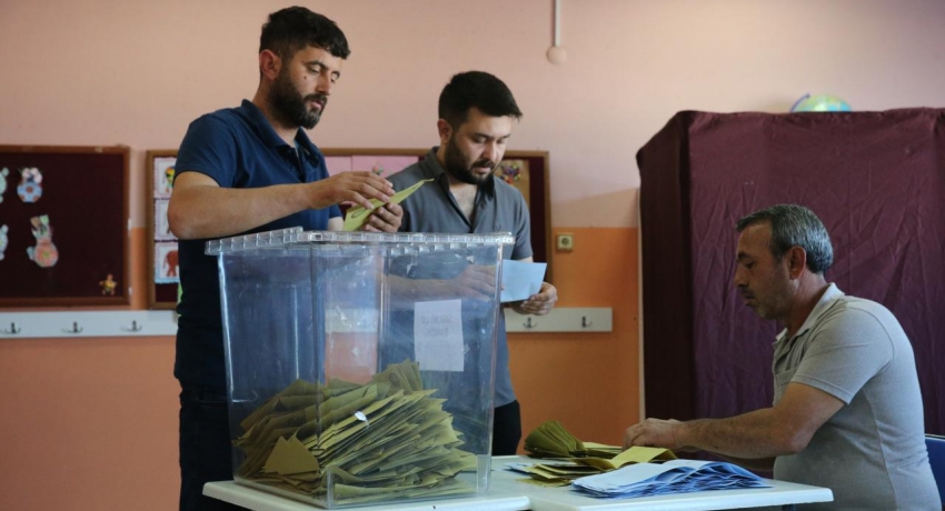 6 beldede sandık başına gidildi