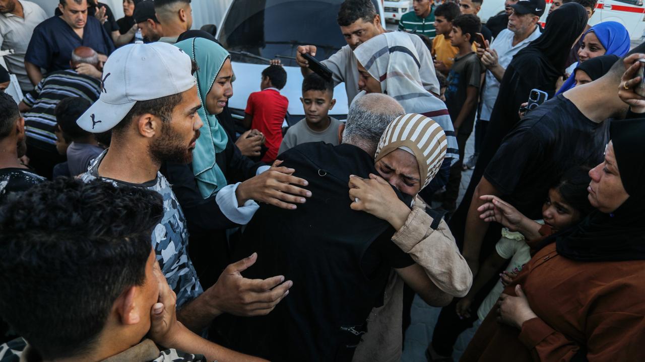 İsrail, Gazze'den alıkoyduğu 60 Filistinli esiri serbest bıraktı