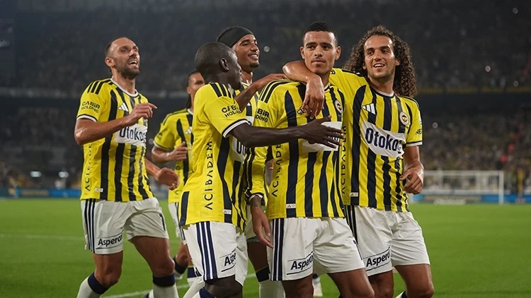 Lyon'u eledik! Fenerbahçe, Şampiyonlar Ligi'ne kaldı