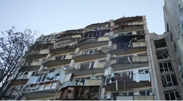 Kiev'e Rusya'dan balistik füze saldırısı: 15 ölü, 33 yaralı