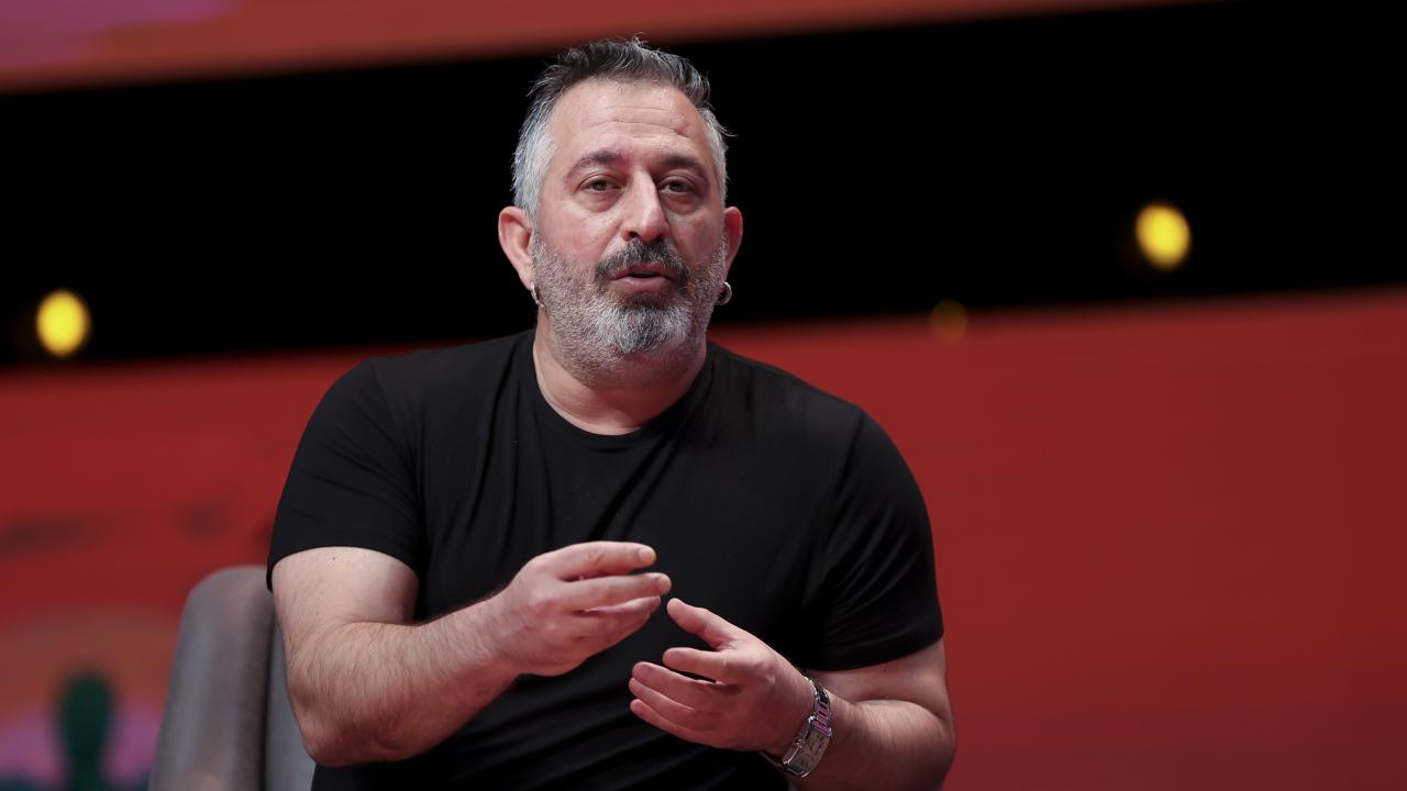 Cem Yılmaz hastaneye kaldırıldı