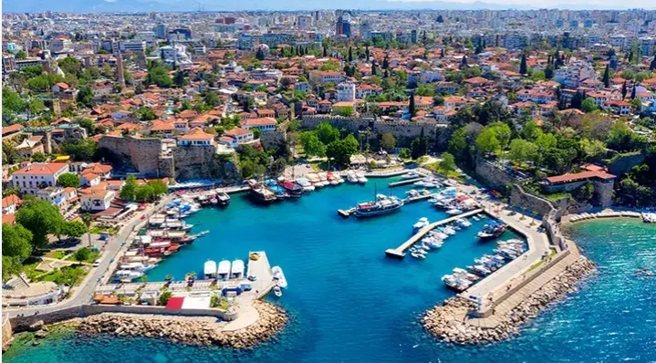 Küresel turizmin geleceği Antalya'da konuşulacak