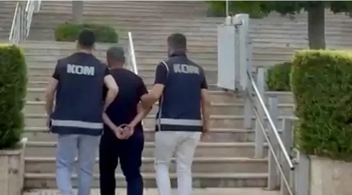 14 yıl 2 ay hapis cezasıyla aranan ihraç uzman çavuş yakalandı