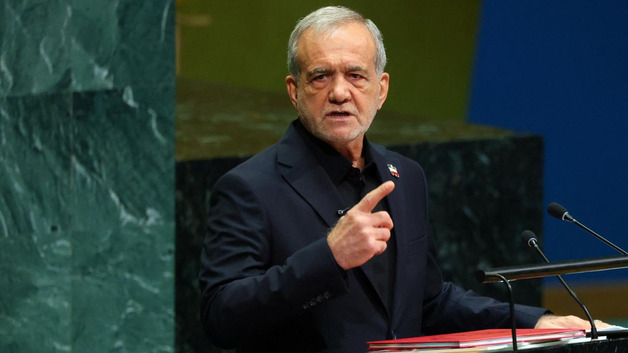 Pezeşkiyan BM'de "diplomasiye hazırız ancak savaştan korkmuyoruz" mesajı verdi