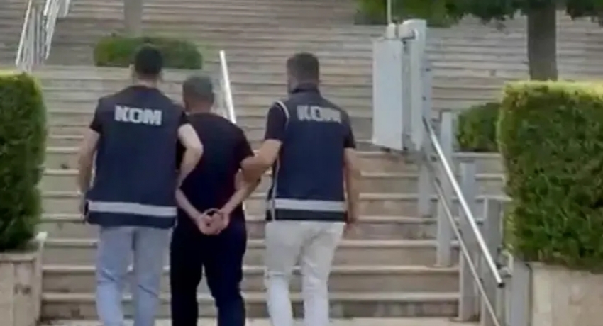 14 yıl 2 ay hapis cezasıyla aranan ihraç uzman çavuş yakalandı