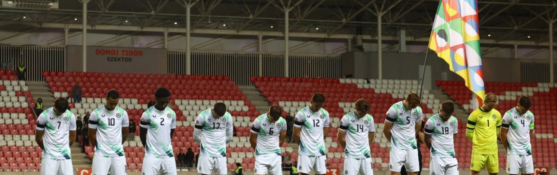 İrlandalı futbolcular katil İsrail'i protesto etti