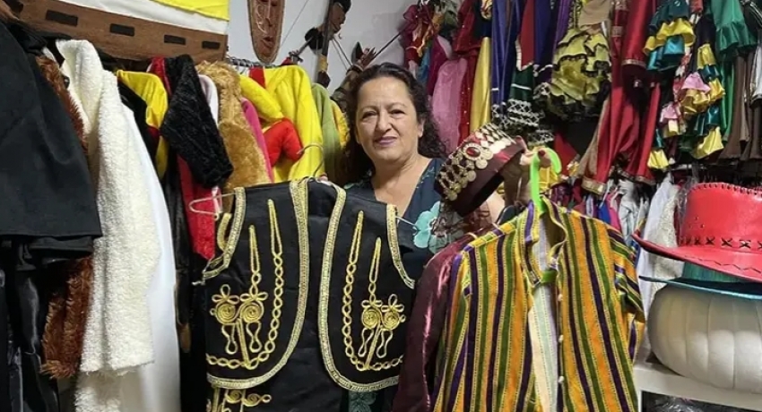 Memurluğu bıraktı, kostüm tasarımı merakını mesleğe dönüştürdü