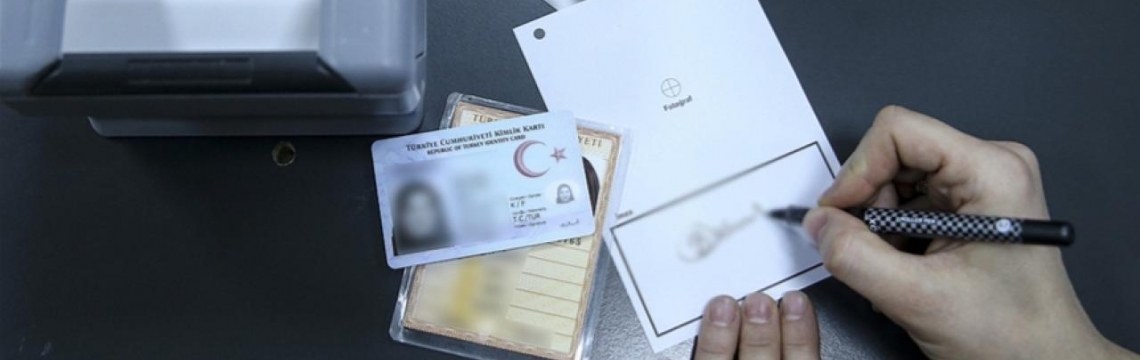 Usulsüz yollarla Türk vatandaşlığı kazandıran şebekeye operasyon: 72 gözaltı