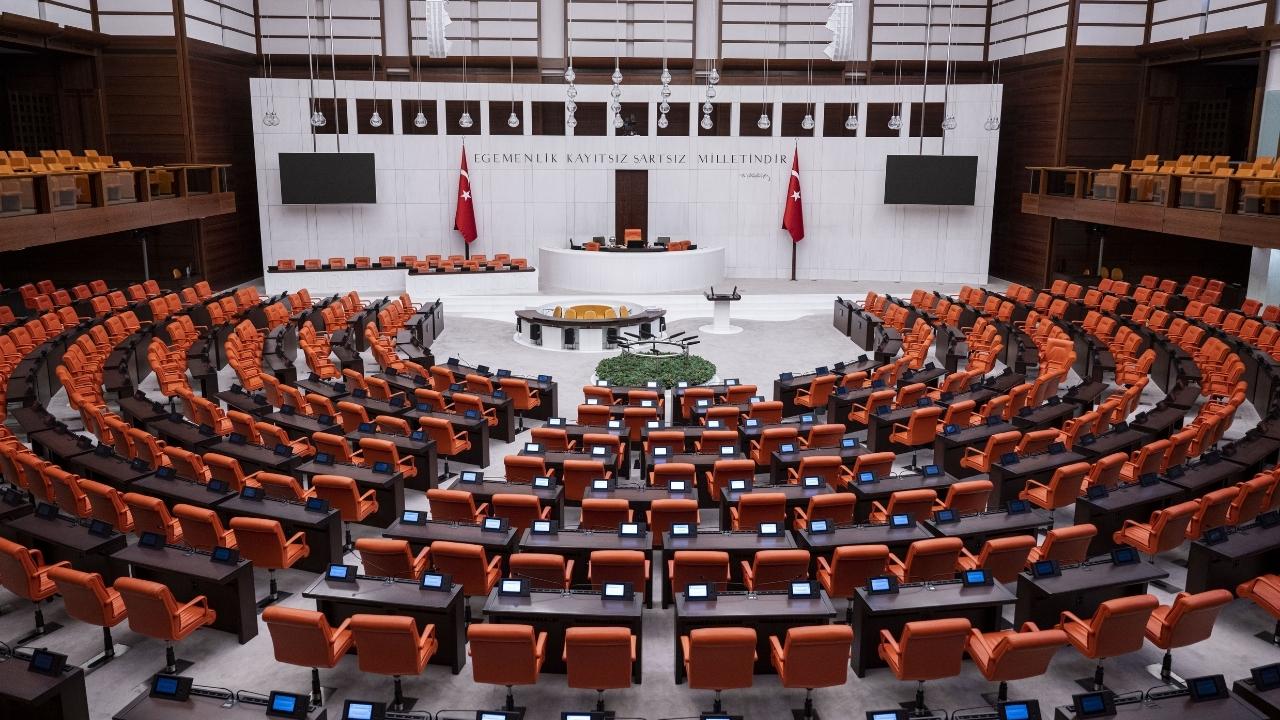 Mekke Anlaşması komisyona geliyor