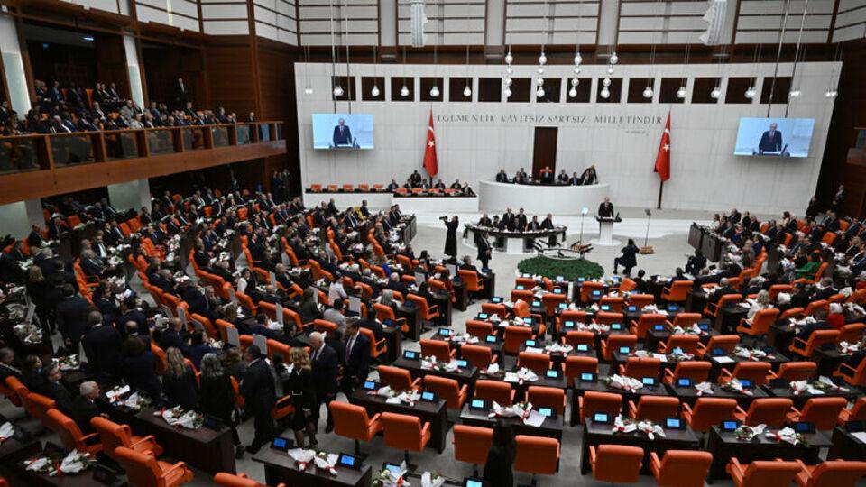 AK Parti'nin Meclis'e sunacağı teklifle 455 bin 578 yatırımcıya ödeme yapılabilecek