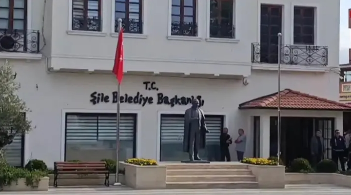 Şile Belediyesi'ne yönelik yolsuzluk soruşturmasında sanıklar ilk kez hakim karşısında