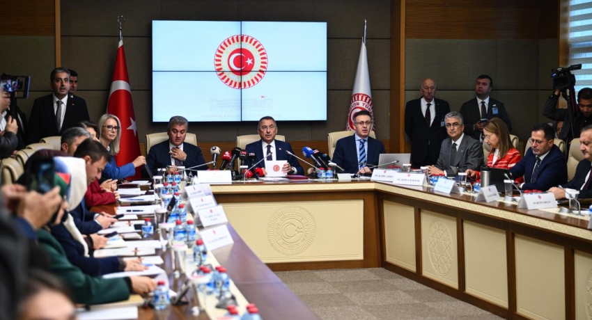 Mekke İttifakı Anlaşması Komisyon'dan geçti
