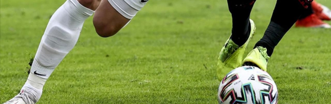 Türk dünyasından gelen futbolcular "Türk statüsünde" sayılacak