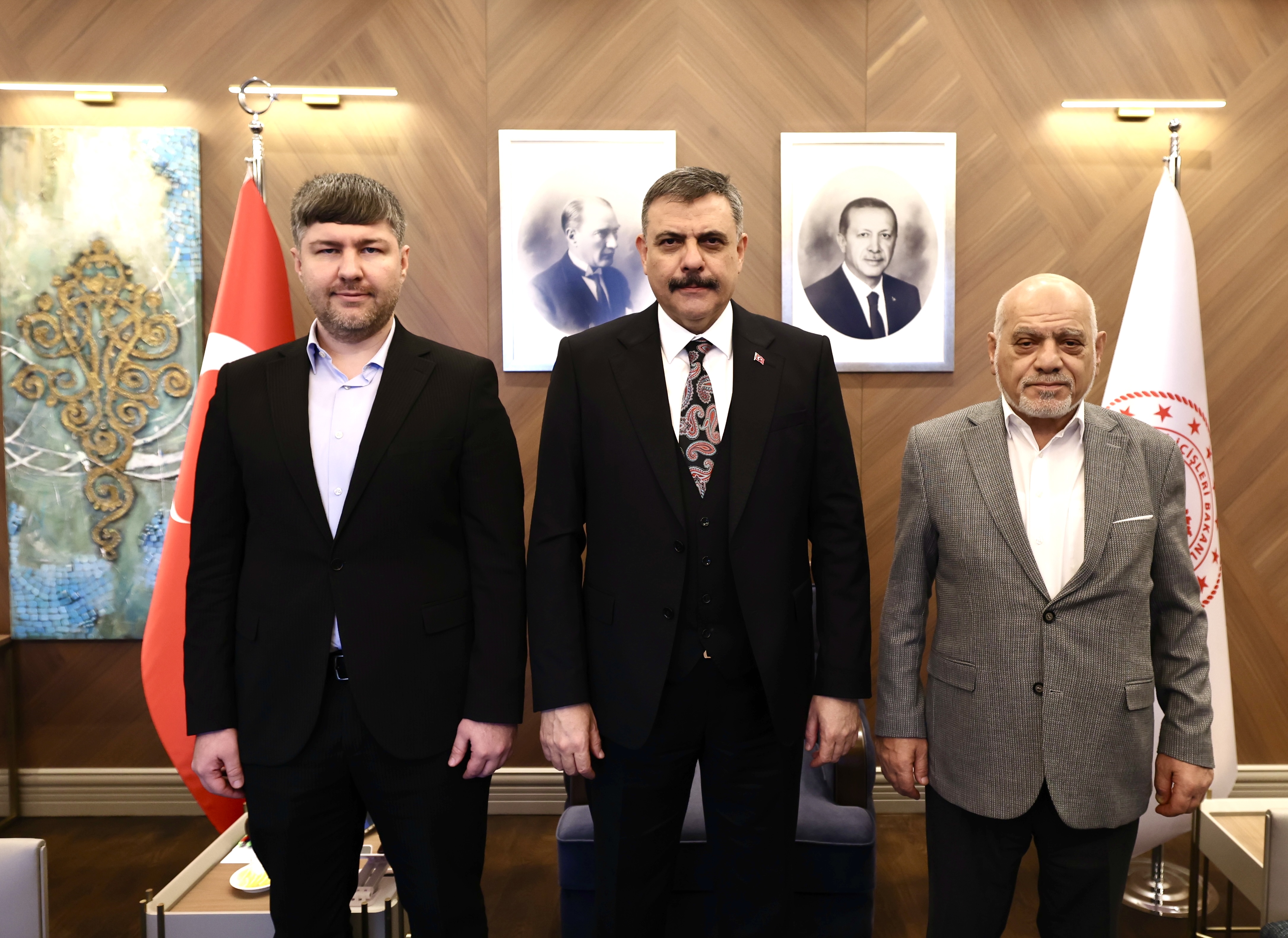 AKİT Medya Grubu'ndan Bakan Çiftçi'ye ziyaret