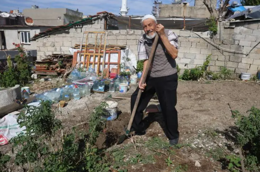 Bu hayrı çoğu insan yapamaz: 90 yaşında yapıyor