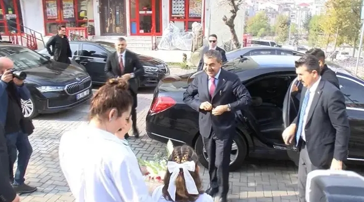 Bakan Yusuf Tekin: Oyunu öğrenmenin bir parçası olarak kabul ediyoruz