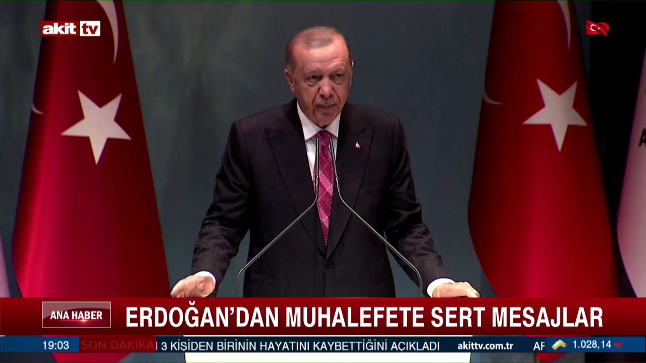 Erdoğan'dan muhalefete sert mesajlar