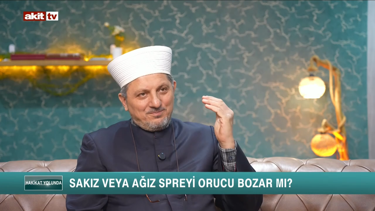 Sakız veya ağız spreyi orucu bozar mı?